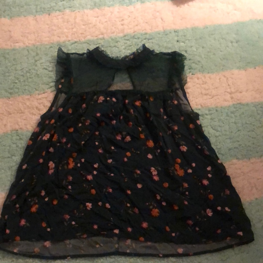 Flower lace tank top